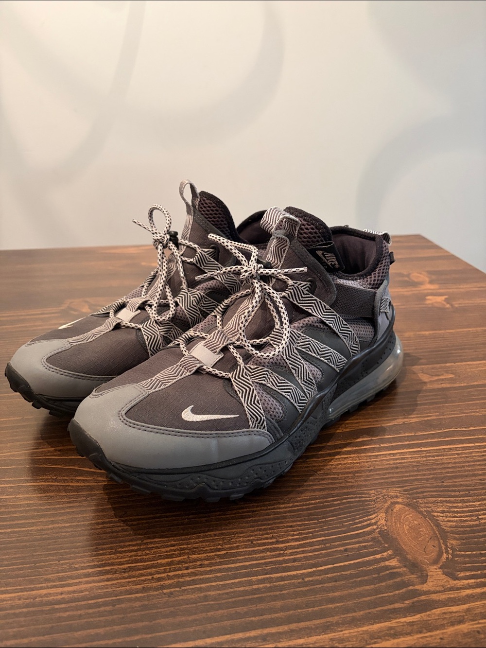 Nike Men's Black and Gray Trail Sneakers